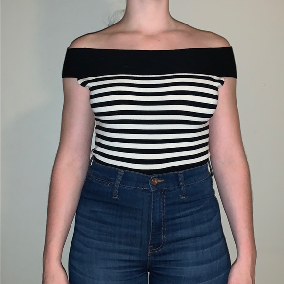 Off Shoulder Top - Picture 2 of 3